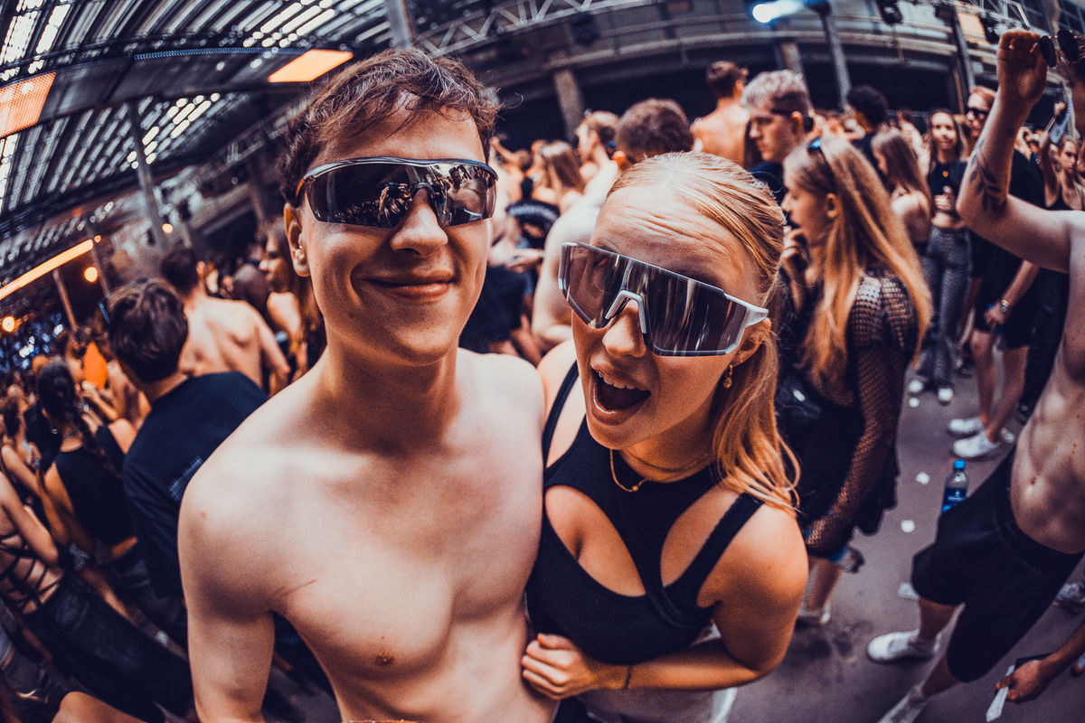 Loading... just a sec